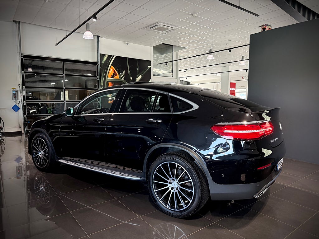 Mercedes-Benz GLC 350 d Coupé 4MATIC AMG Värmare Drag 258hk - bild 32