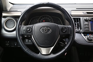 SUV Toyota RAV4 16 av 25