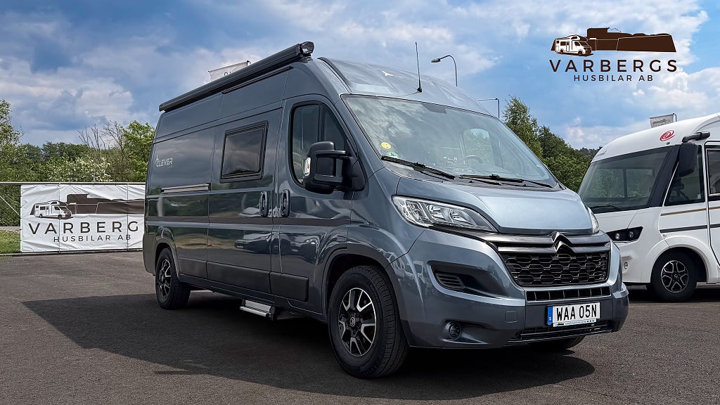 Clever 600 Celebration: 163 hk Solcell Markis Backkamera Fr. 3600kr/mån