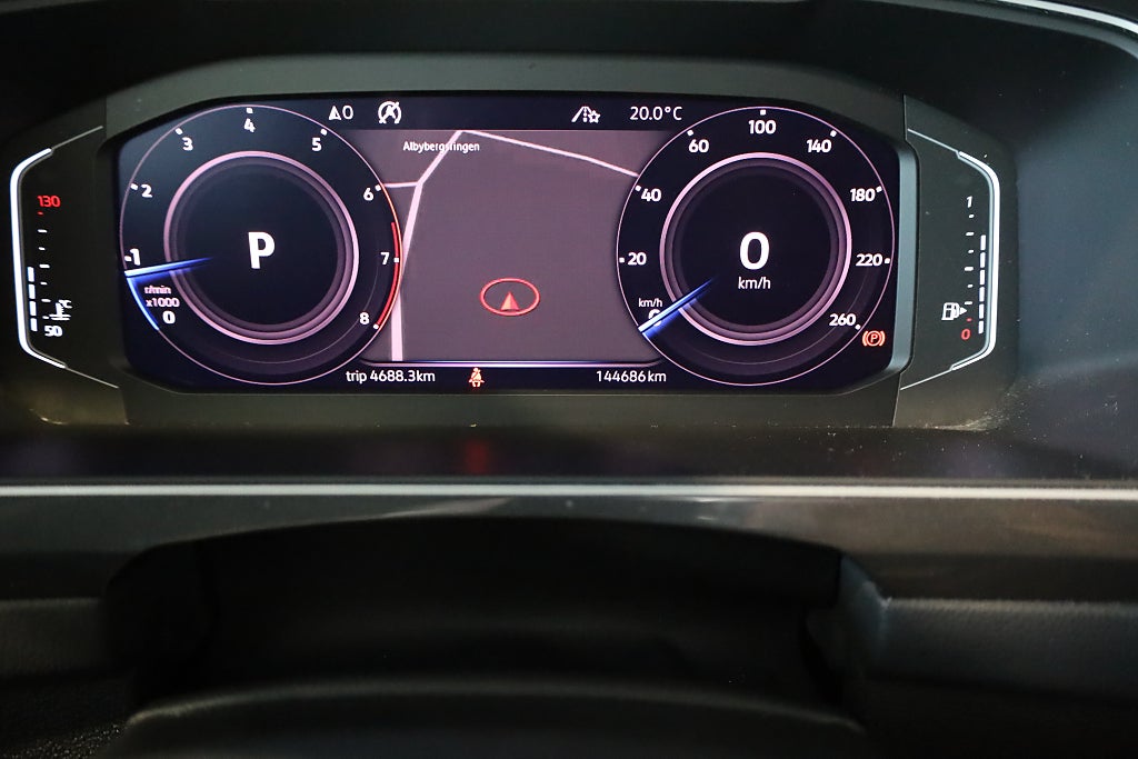 Volkswagen Tiguan 2.0 TSI 4M AUT R-Line Pano Cockpit Dynaudio Värmare Dra 2019