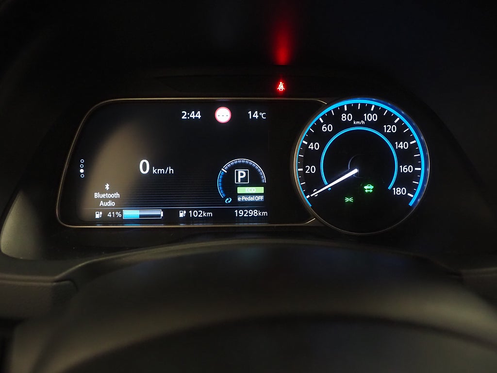 Nissan Leaf 40 kWh 150hk Acenta | Backkamera | Rattvärme | 2022