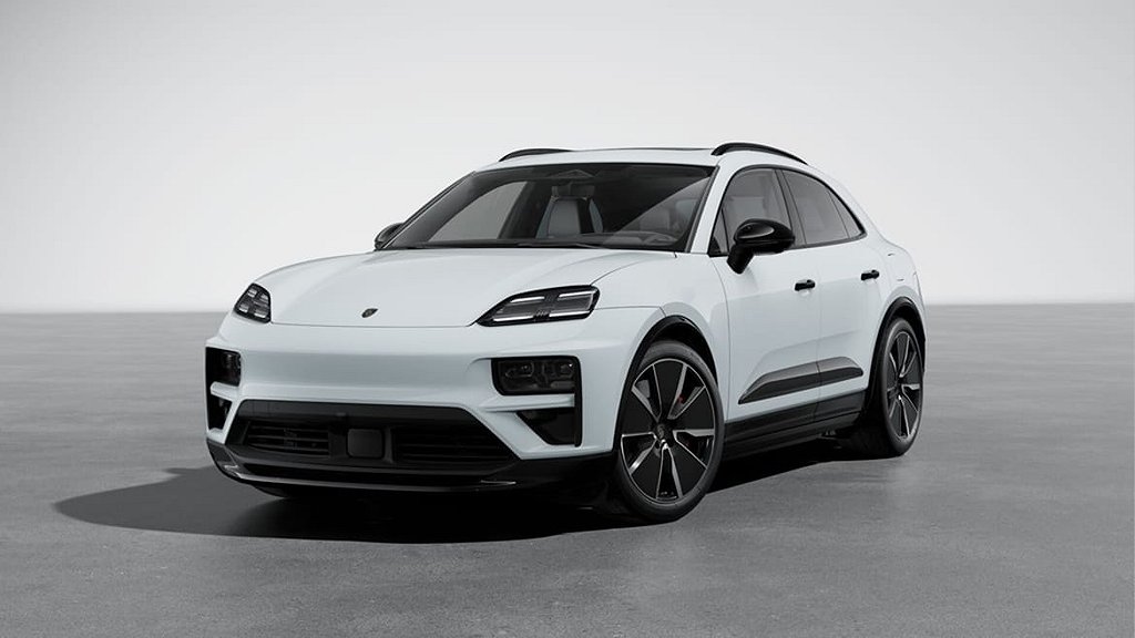 Porsche Macan Turbo Electric