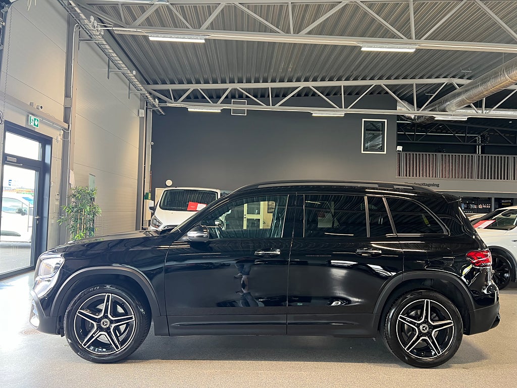 Mercedes-Benz GLB 2023 - miniatyr 7