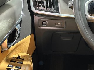 Kombi Volvo V90 Cross Country 21 av 24