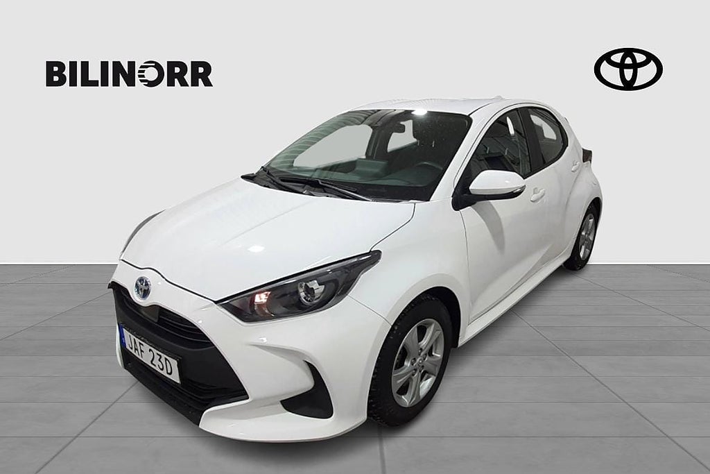 Toyota Yaris Hybrid 1,5 5D ACTIVE V-HJUL