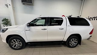 Toyota Hilux Dubbelhytt AWD Aut Kamera Drag Kåpa Skinn SoV