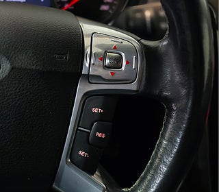 Ford Mondeo 2013 bild 19