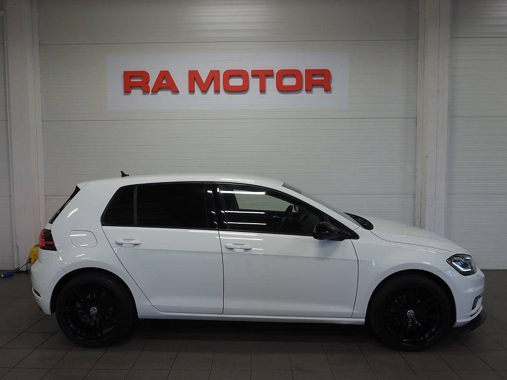 Volkswagen Golf I 5-dörrar 1.0 TSI 115hk Automat Pluspkt Dragkrok P-Sen 2019