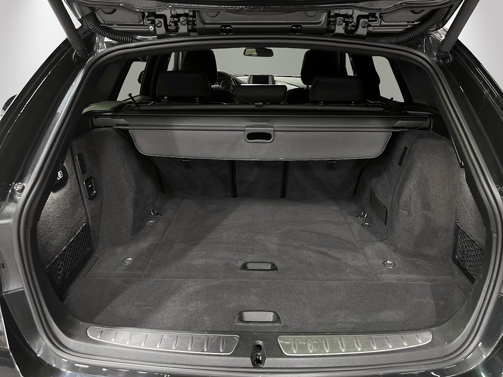 BMW 320d Touring xDrive 184hk Steptronic M Sport "Drag"  – bild 15