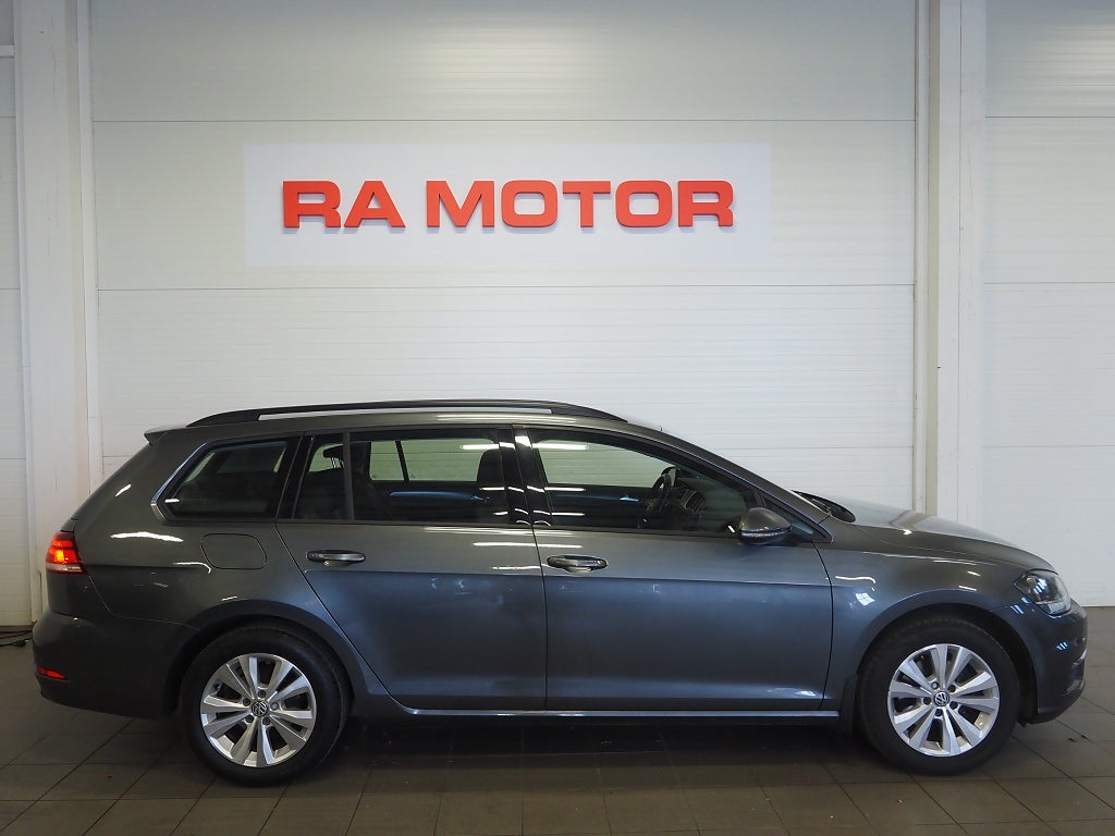 Volkswagen Golf Sportscombi 1.0 TSI DSG Dragkrok Backkamera M-Värmare 2018