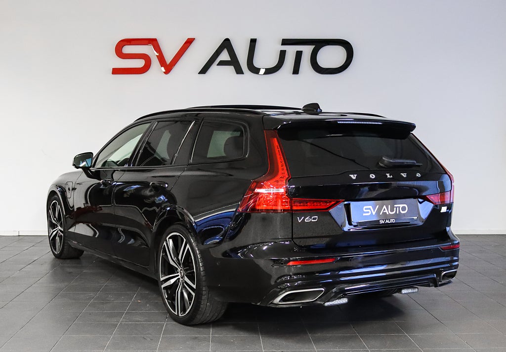 Volvo V60 Recharge T6 AWD R-Design B&W Panorama HuD Drag