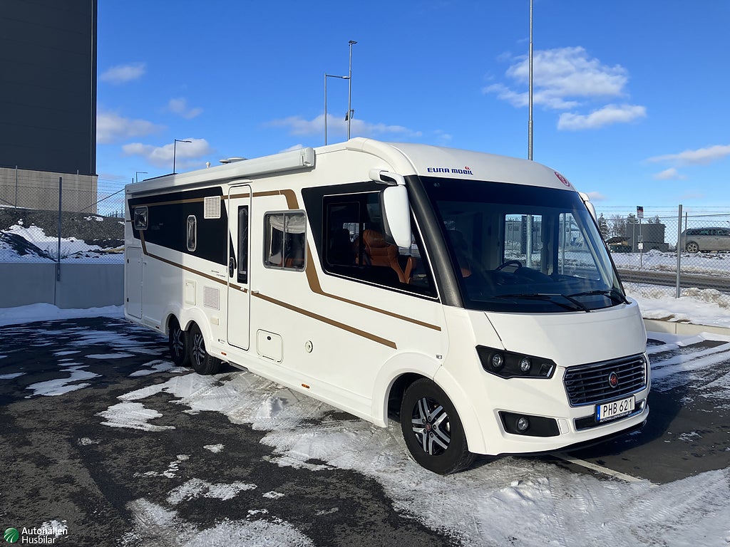 Eura Mobil INTEGRA 890 EB/ Automatlåda/Hydraliska stödben