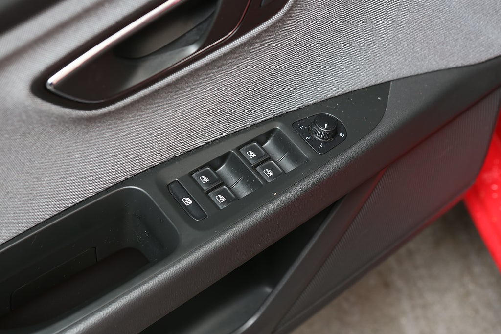 Seat Leon 1,0 TSI 115hk Style 5D Panorama Kamera Cockpit 2020