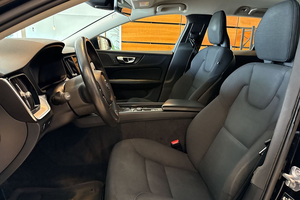 Volvo V60 D3 Geartronic Momentum Värmare Sov hjul Voc miniatyr 6