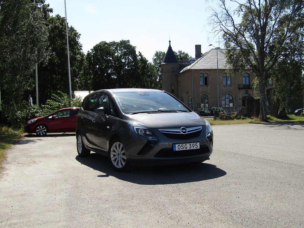 Opel Zafira Tourer 1.4 Turbo 7sitsig