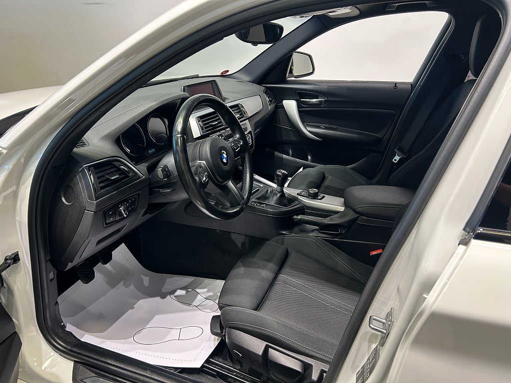BMW 118I 2019 - miniatyr 5
