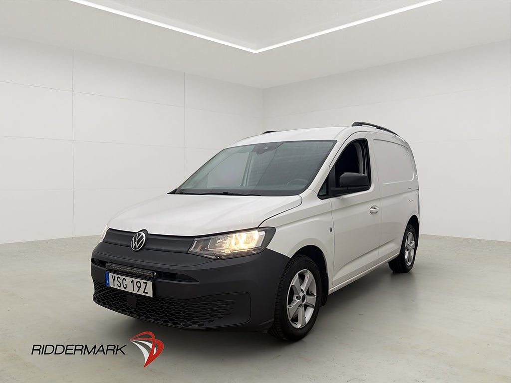 Volkswagen Caddy Cargo 102hk Värm V-Inre Kamera Drag CARPLAY