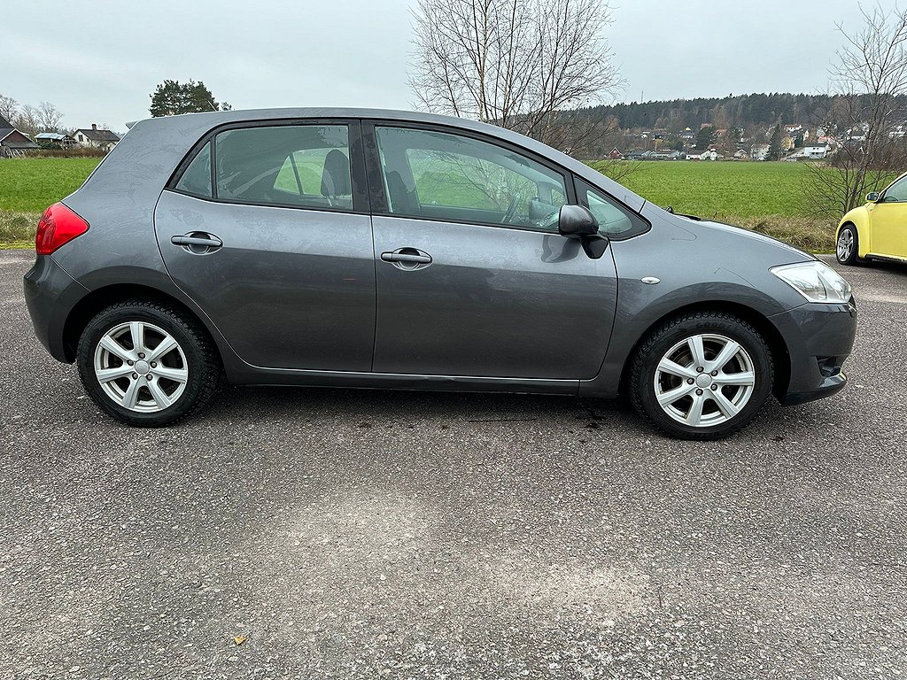 Toyota Auris 5-dörrar 1.6 Dual VVT-i Euro 4