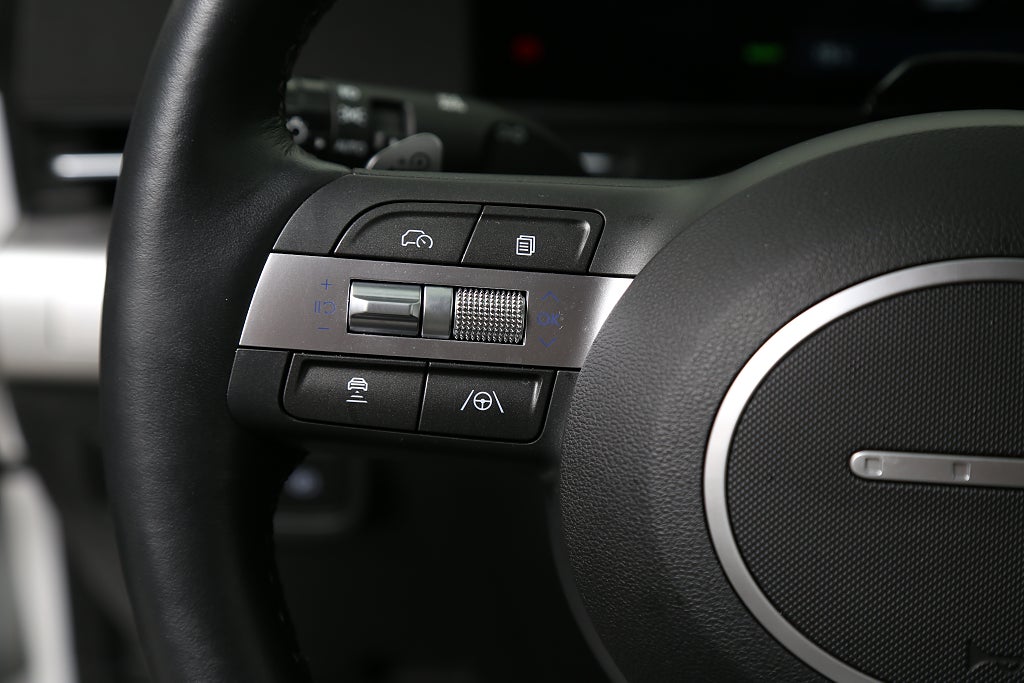 Hyundai Kona EV 48.4kWh Essential f.d Demobil Kamera Navi Värmepump