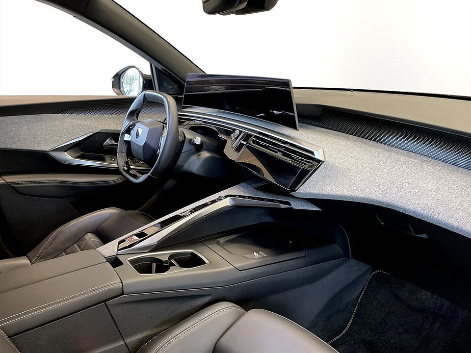 Bild på Peugeot E-3008 GT Ultimate - DEMO