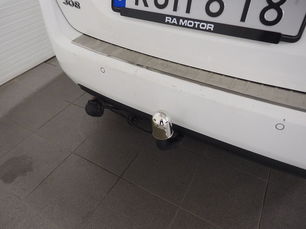 Peugeot 308 SW 1.2 130hk Allure Automat Drag PDC Keyless 2015