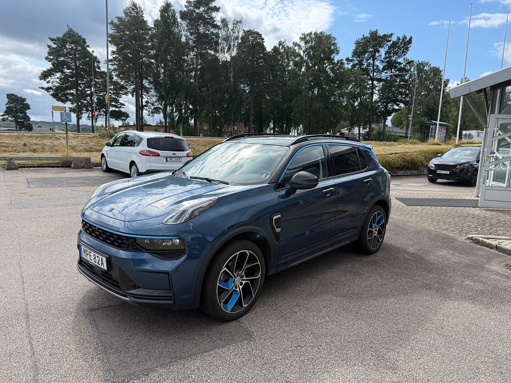 Lynk & Co 01 PHEV DCT Pano 360 Adap Farth Infinity BLIS 360 Drag
