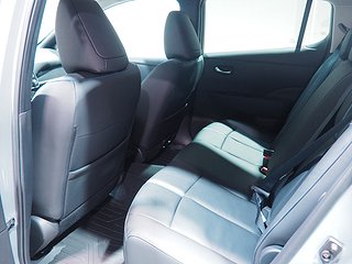 Halvkombi Nissan Leaf 6 av 20