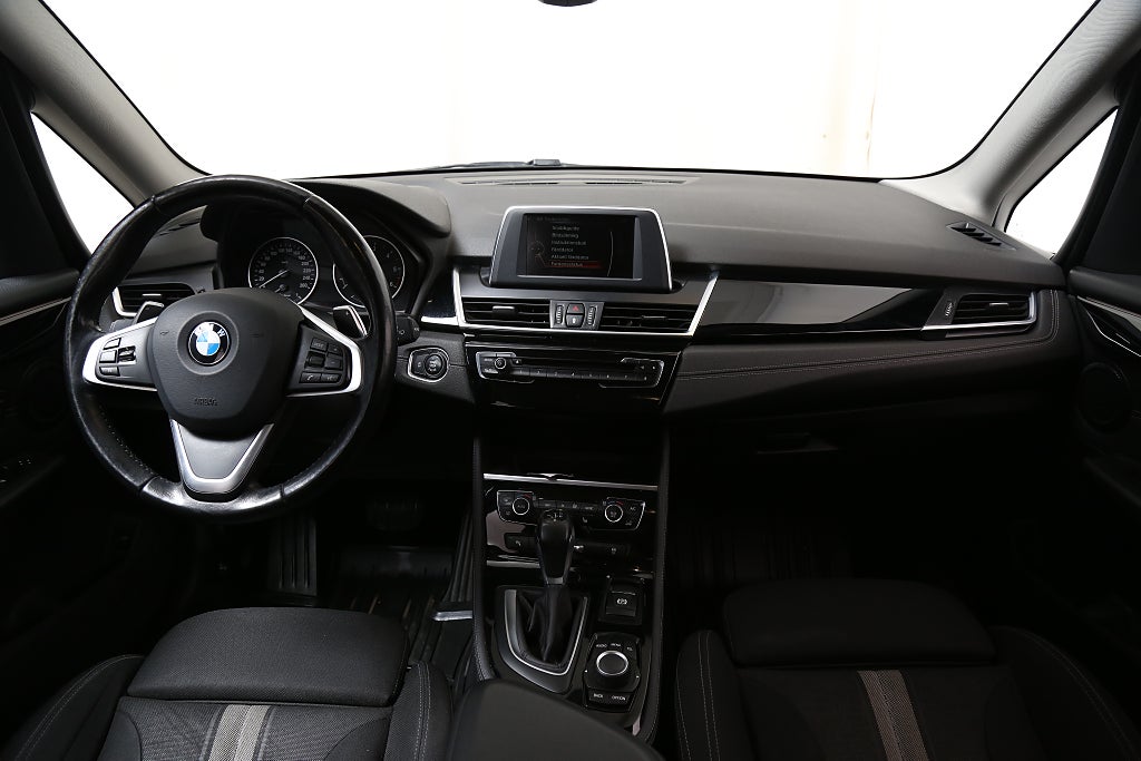 BMW 218 d Gran Tourer Sport line Aut Kamera Drag 7-Sits 2016