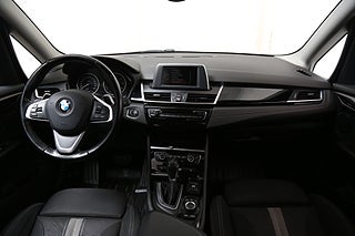 Minibuss BMW 218 7 av 24