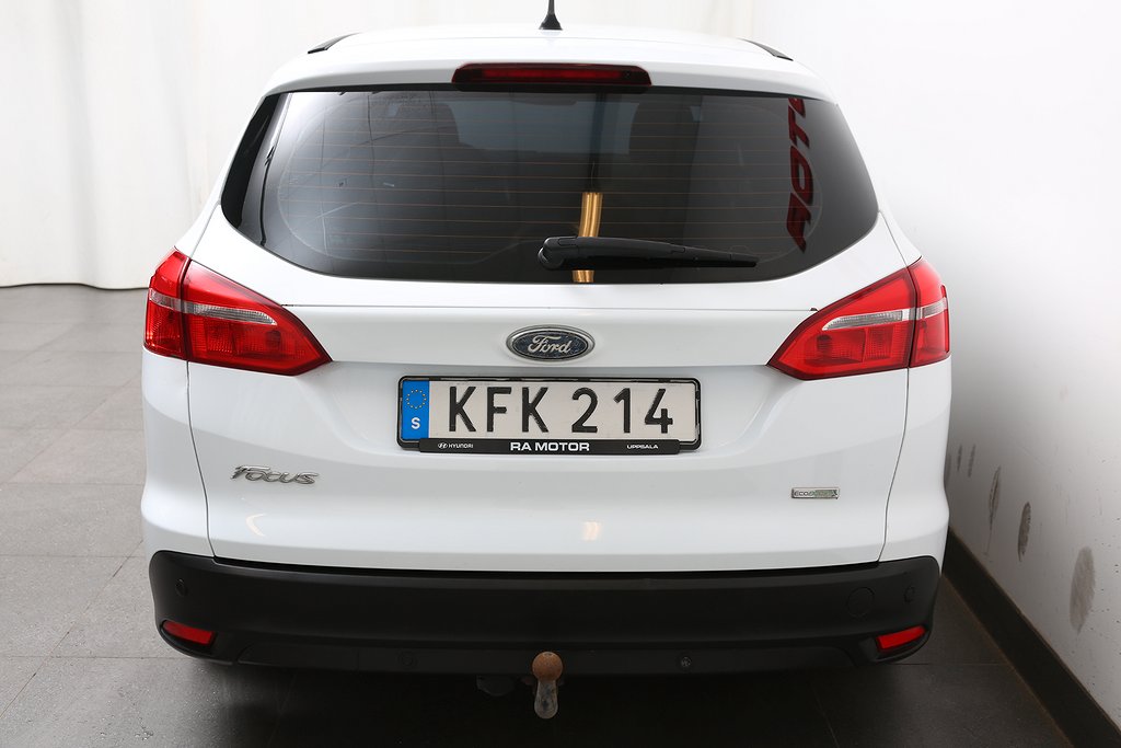 Ford Focus 1,0 EcoBoost 125hk Titanium Kombi Aut Dragkrok 2016