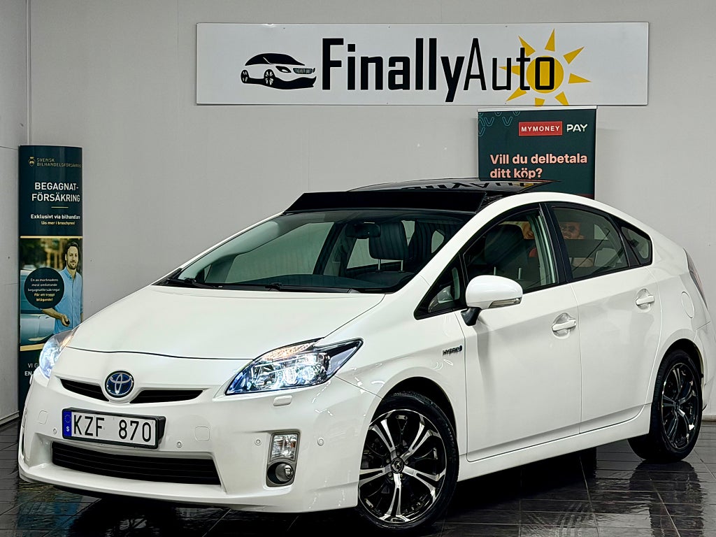 Toyota Prius Hybrid CVT SE UTRUSTNING. NY-SERVAD/HYBRID SERVICE 