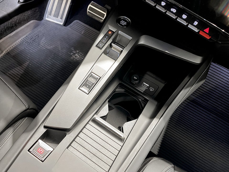 Bild på Peugeot 408 GT PHEV 225hk Aut B-KMERA CARPLAY