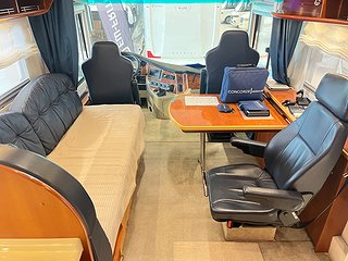 Husbil-integrerad Concorde LINER 1090 M 14 av 33