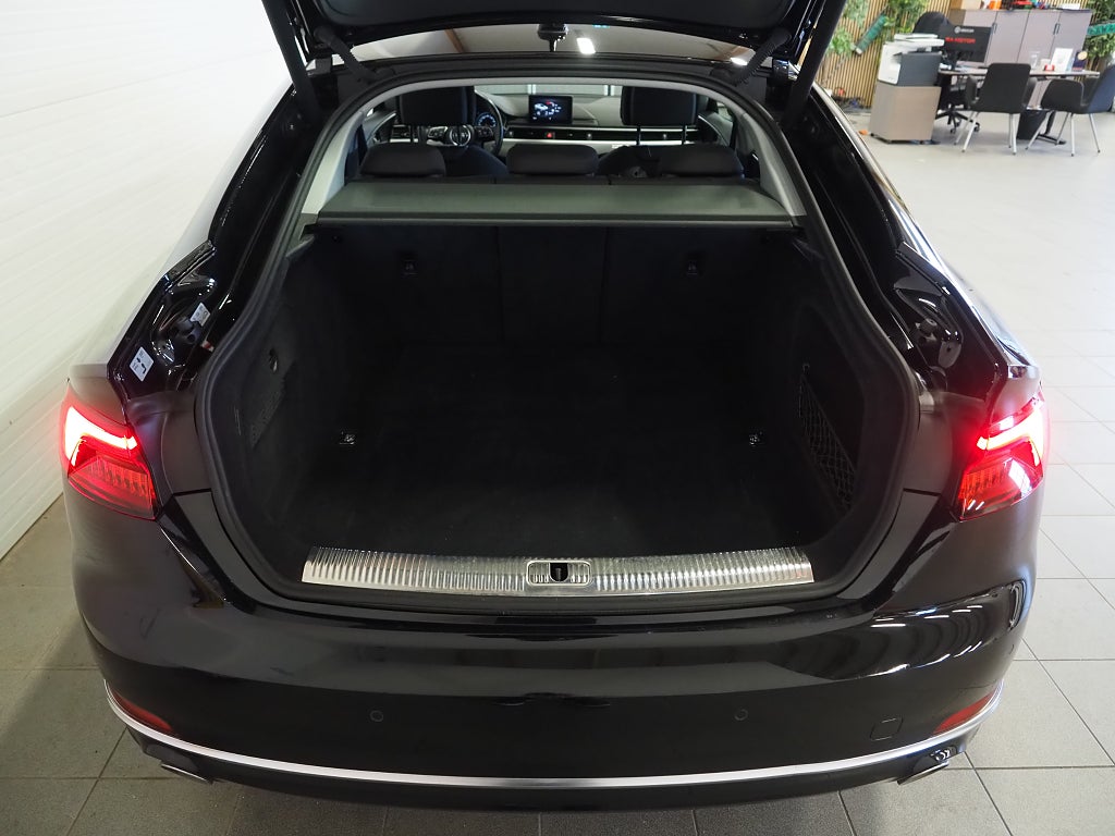 Audi A5 SB 45 TFSI 2.0 Quattro MHEV S Tronic | P-Värmare | Drag