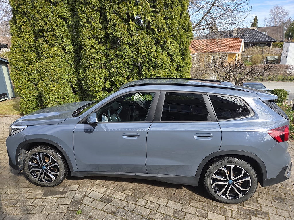 BMW iX1 xDrive30