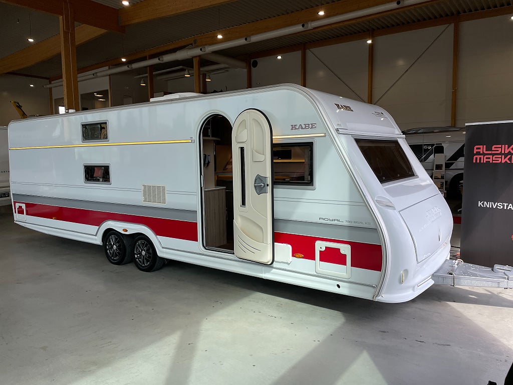 Kabe Royal 780 BGXL KS / ALDE / AC / Ugn /Micro / Skinn / Barkammare 