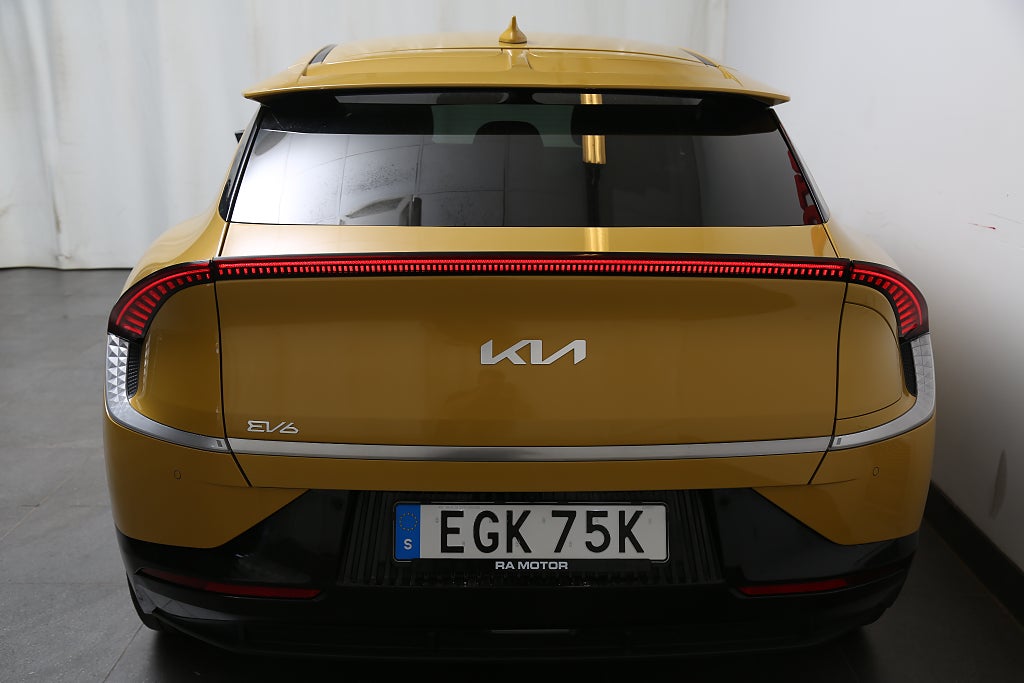 Kia EV6 77.4 kWh 325hk AWD Läder 360°-kamera Drag Leasbar 2023