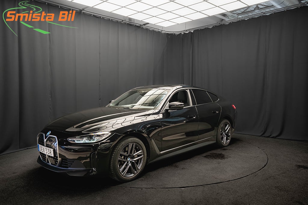 BMW i4 eDrive40 PANO LÄDER KAMERA ADAPTIV FART 83.9kWh MOMS