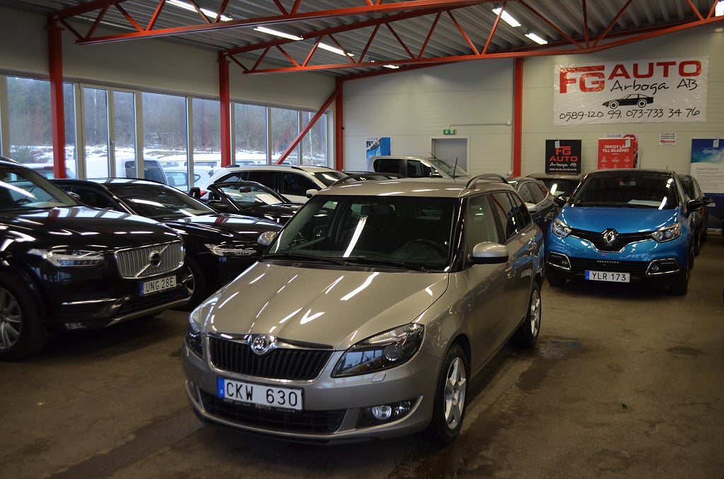 Skoda Fabia Kombi 1.2 86 hk Ambiente Fresh S-& V-Hjul