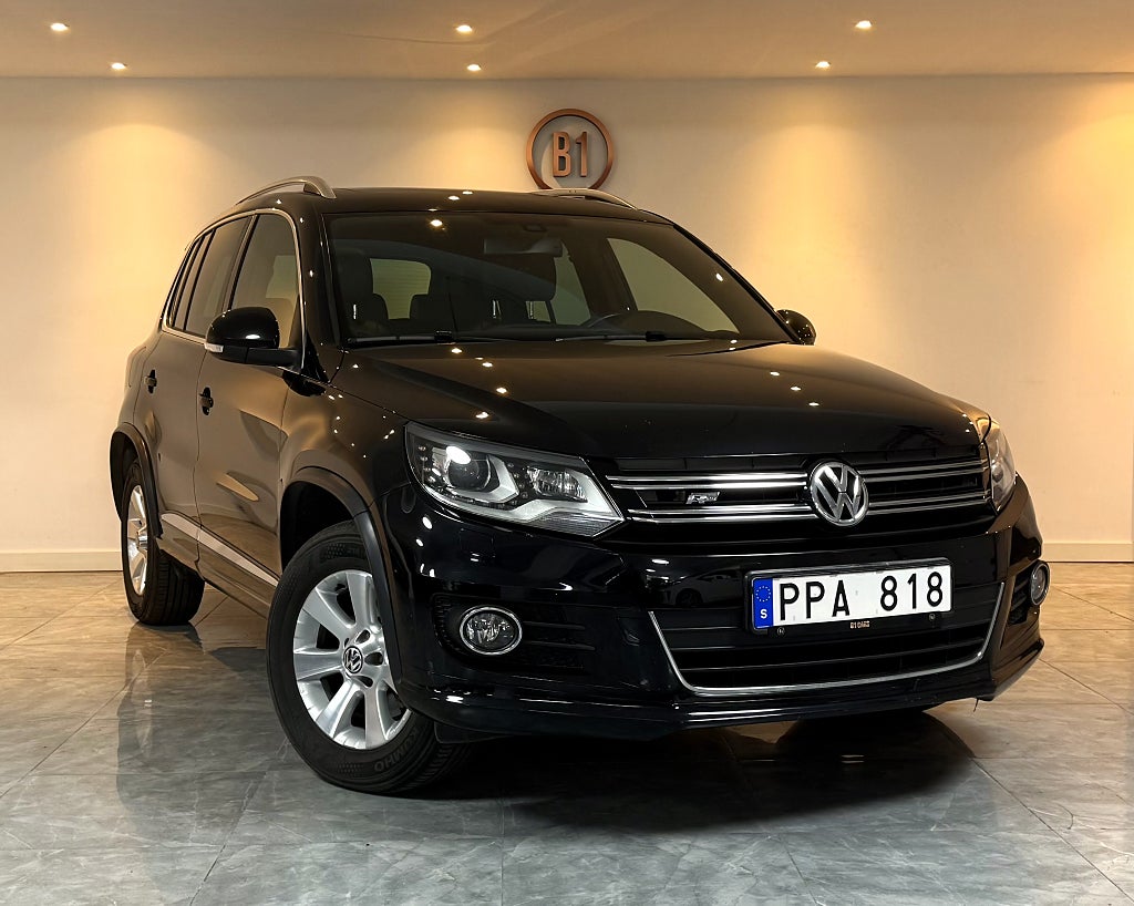 Volkswagen Tiguan 2.0 TDI DPF BMT 4Motion R-Line Pano Skinn Kamera 140Hk