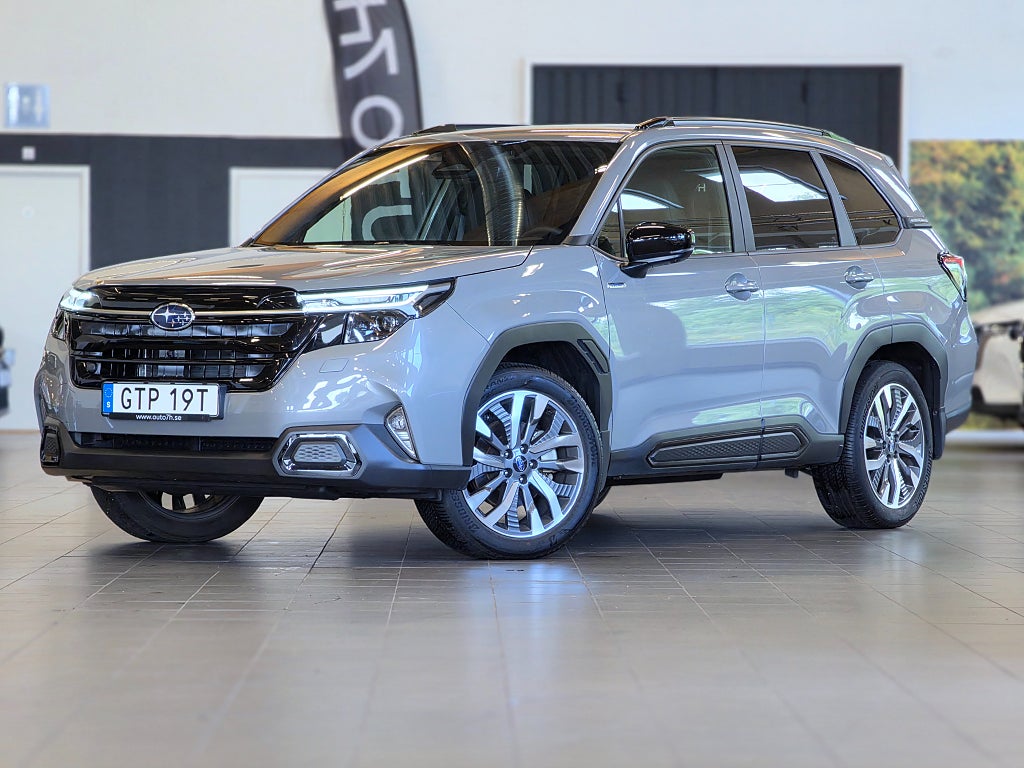 Subaru Forester Limited e-Boxer XFuel /Låg skatt/Drag/Motorvärmare