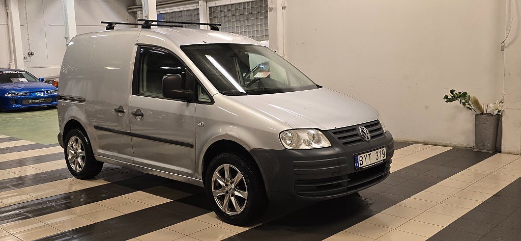 Volkswagen Caddy Skåpbil 1.6 Euro 4,Nybesiktigad, Ny framrutan, Drag 