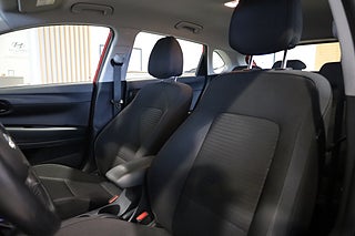 Halvkombi Hyundai i20 11 av 25