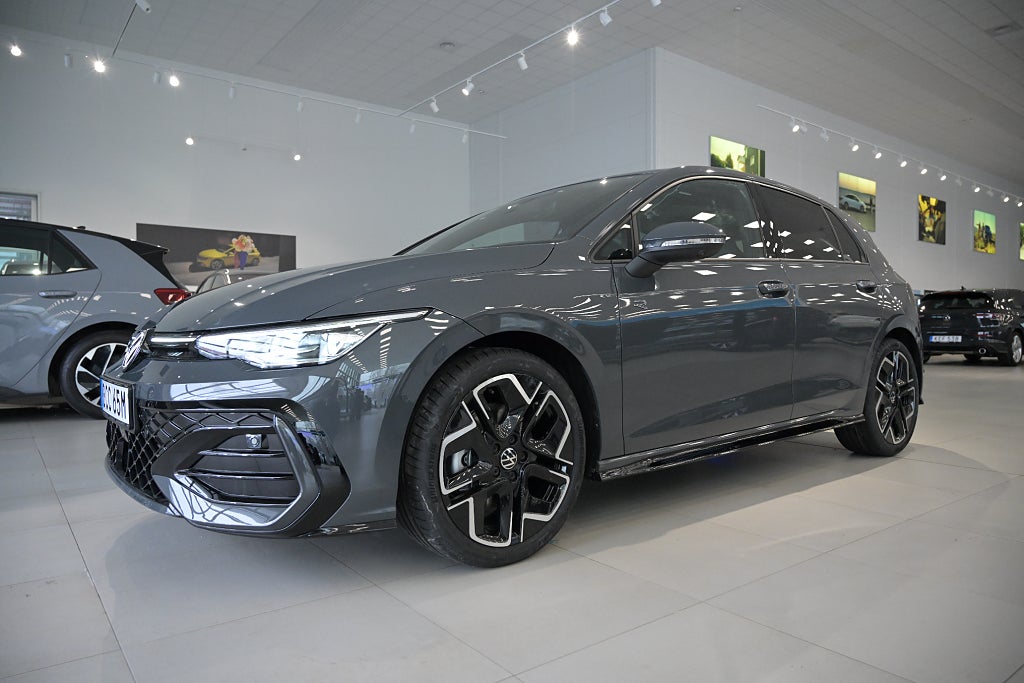 Volkswagen Golf R-Line 2.0 TSI 204 hk 4Motion  