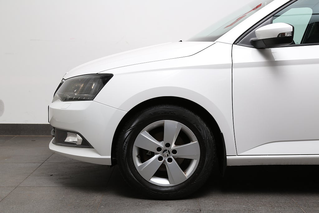 Skoda Fabia 1,2 TSI 90hk Style Kombi Motorvärmaren 2017