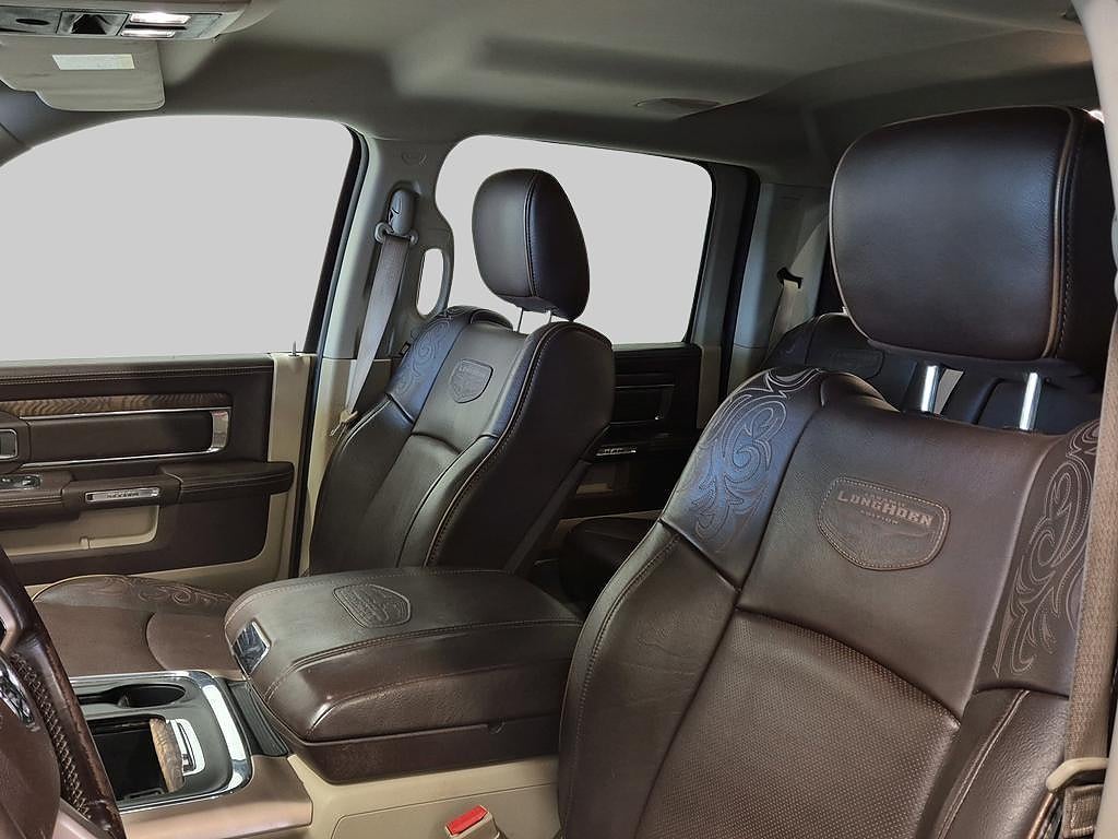 Dodge RAM 1500 Longhorn Crew Cab 5.7L V8 HEMI V-hjul