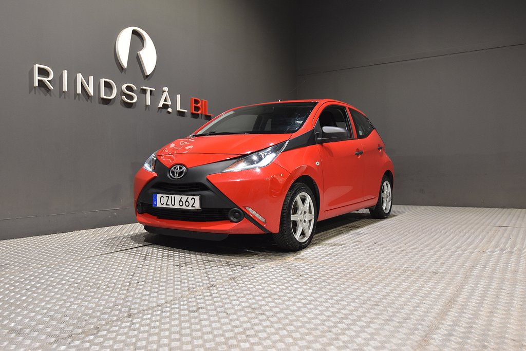 Toyota Aygo 1.0 VVT-i 69 HK AUX 360KR/ÅR 0.36L/MIL 15300MIL