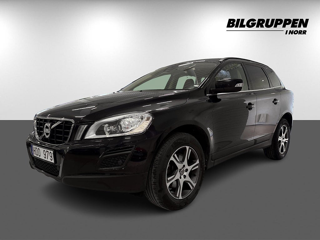 Volvo XC60 D4 AWD Geartronic Momentum (Värmare, Drag, V-Hjul)