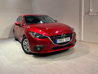 Halvkombi Mazda 3