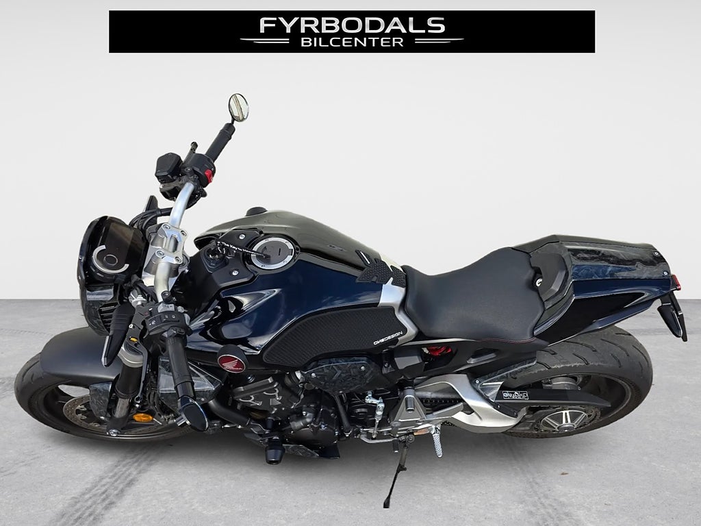 Honda Powersports CB1000R 1,0 146hk CB 1000R Kolfiber Toppskick 835kr/månaden 2019, bild 9
